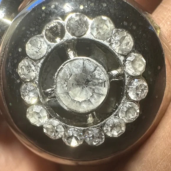 Avon vintage Silver and Black Watch with Crystals- one stone is missing - Picture 11 of 16